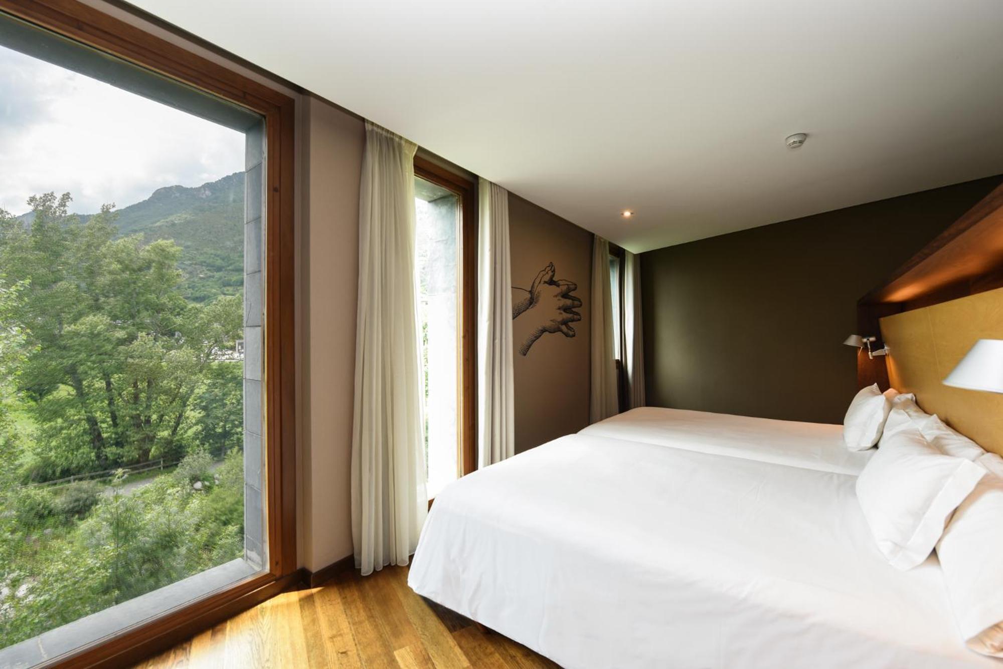 Sommos Hotel Aneto Benasque Szoba fotó